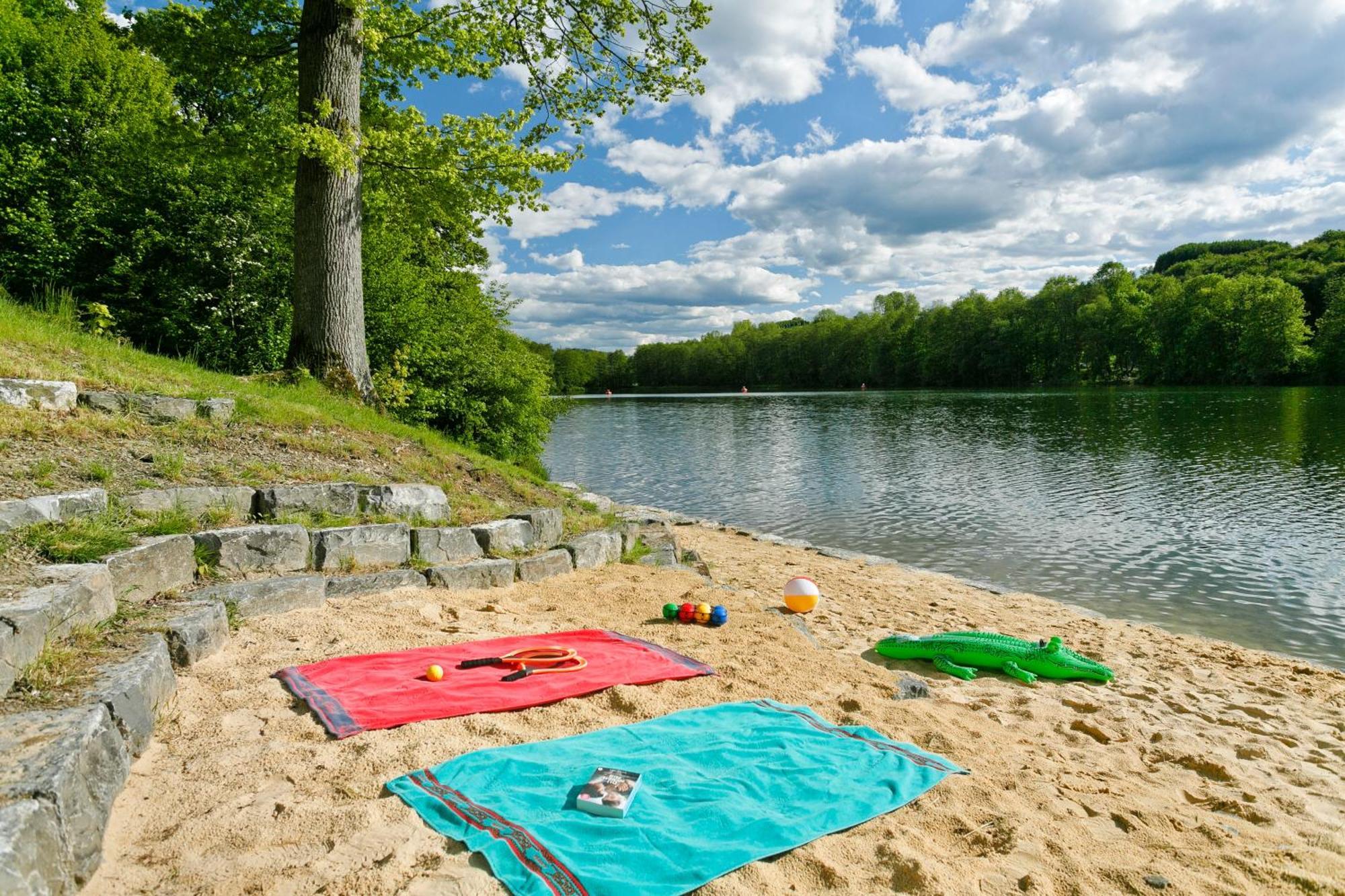 Knaus Campingpark Hennesee Мешеде Экстерьер фото